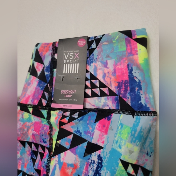 Victoria's Secret VSX Knockout Crop Leggings with Reflective Features - Picture 4 of 15